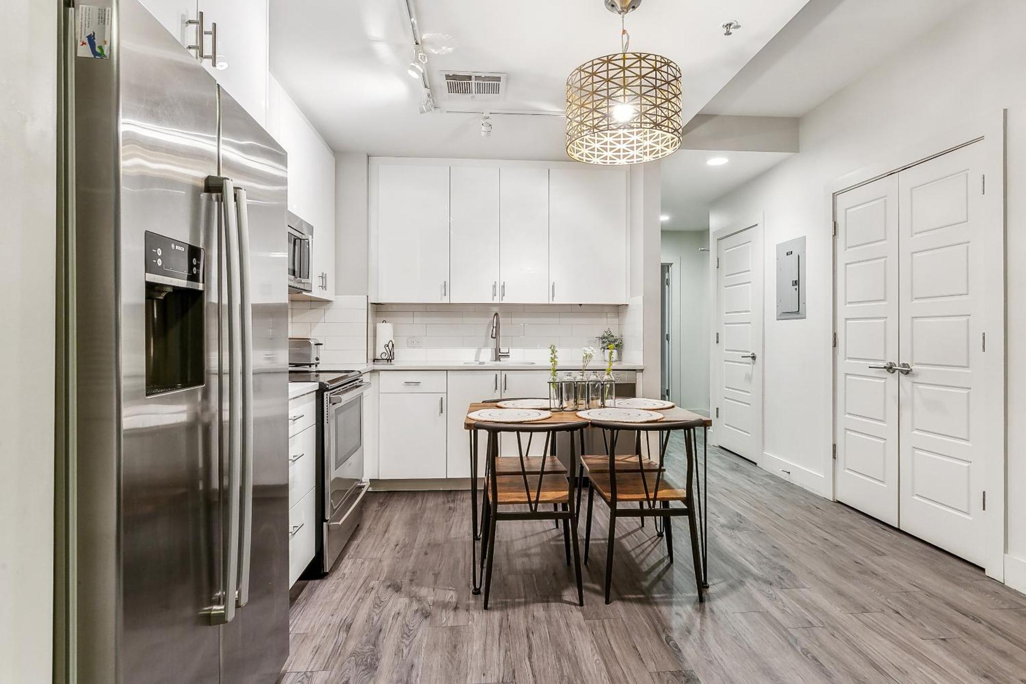 Upscale Condos And Penthouses Close To Canal And Bourbon St ニューオーリンズ エクステリア 写真