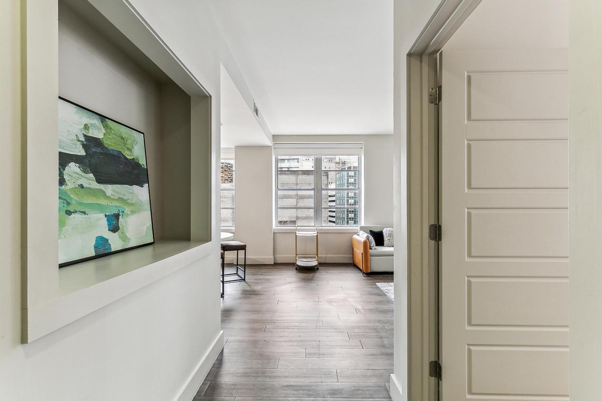 Upscale Condos And Penthouses Close To Canal And Bourbon St ニューオーリンズ エクステリア 写真