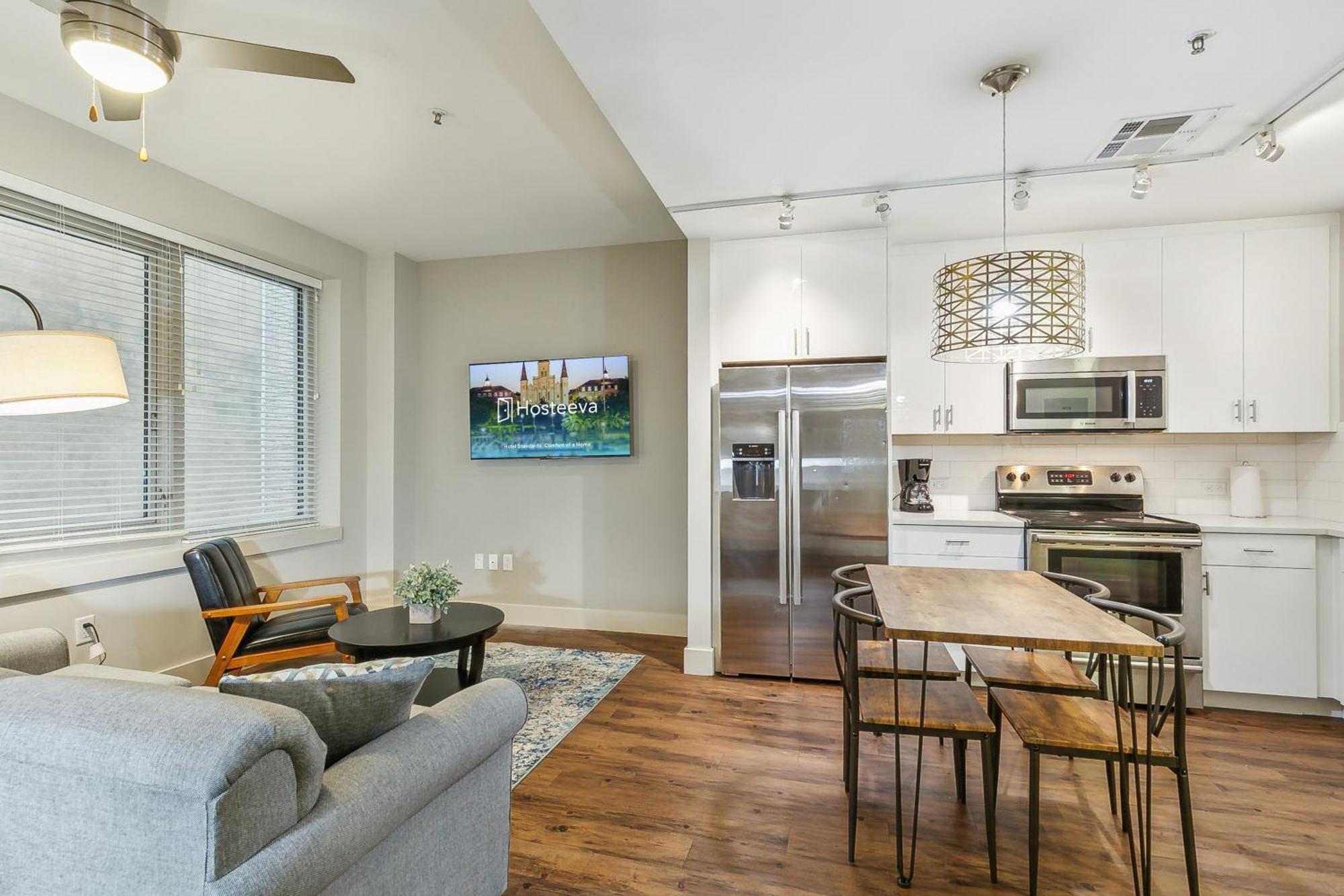 Upscale Condos And Penthouses Close To Canal And Bourbon St ニューオーリンズ エクステリア 写真