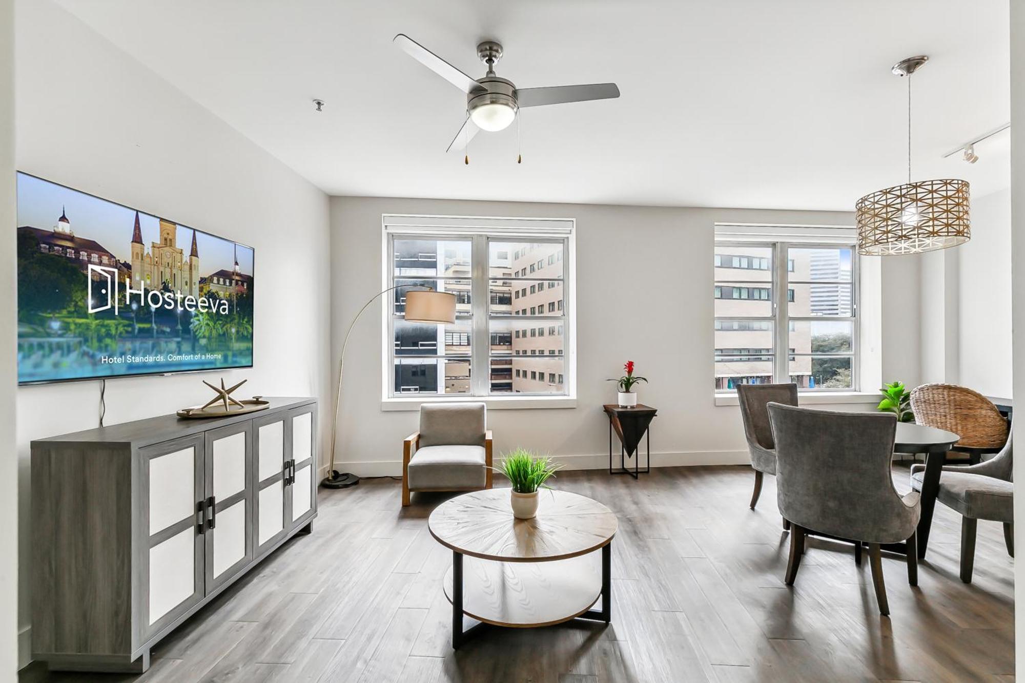 Upscale Condos And Penthouses Close To Canal And Bourbon St ニューオーリンズ エクステリア 写真