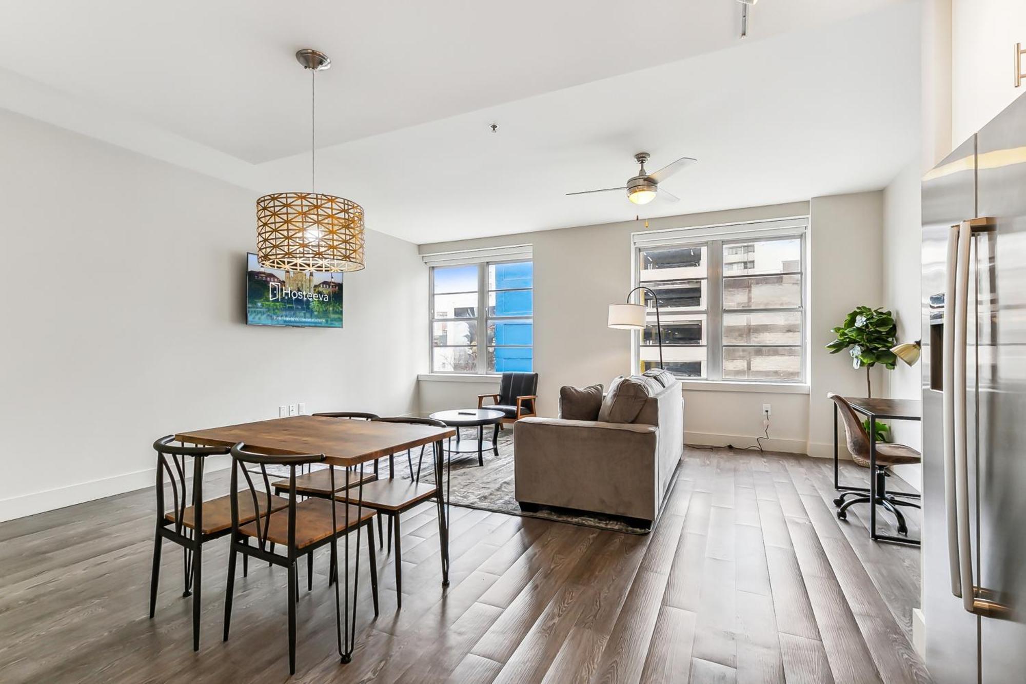 Upscale Condos And Penthouses Close To Canal And Bourbon St ニューオーリンズ エクステリア 写真