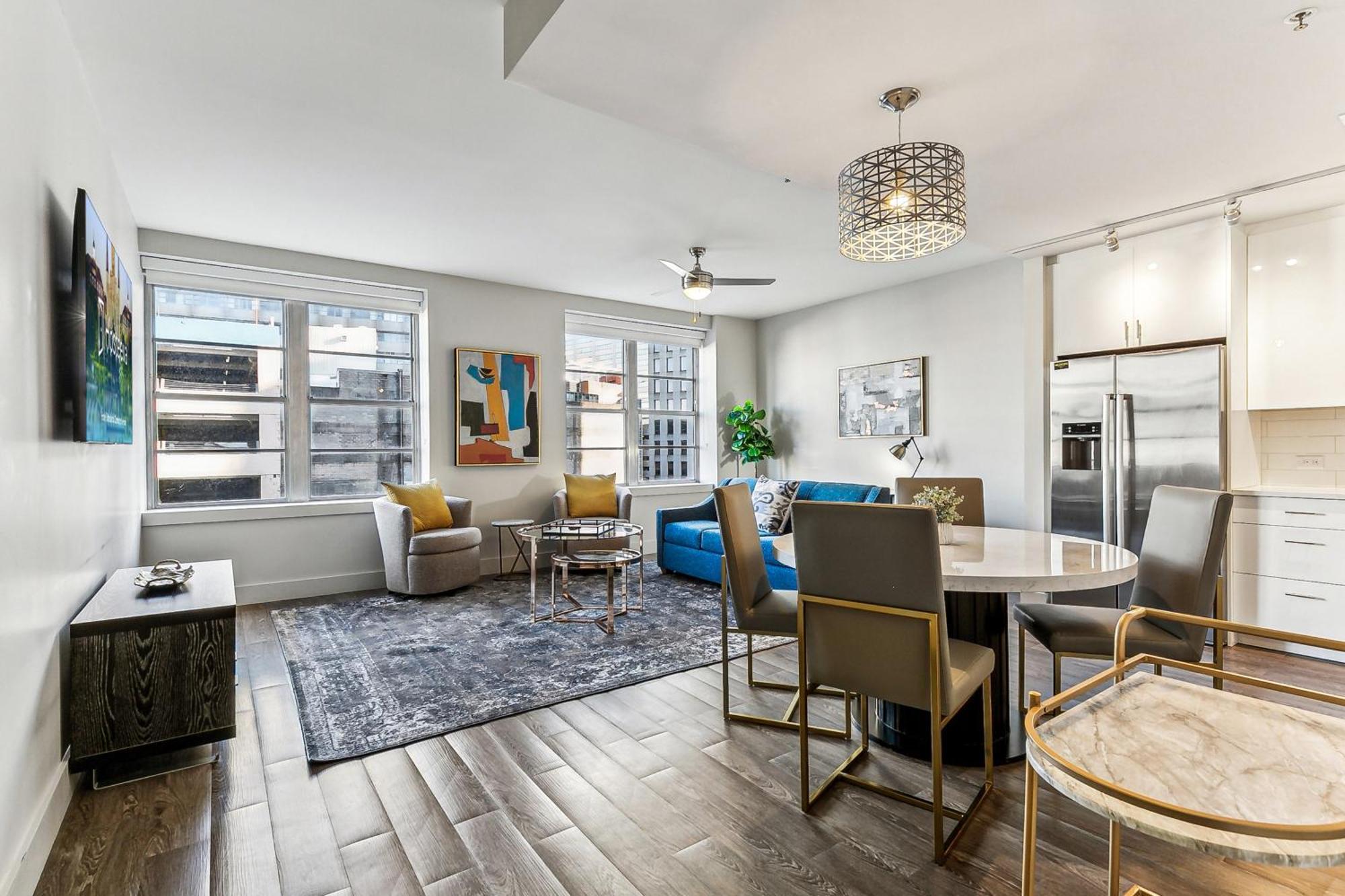 Upscale Condos And Penthouses Close To Canal And Bourbon St ニューオーリンズ エクステリア 写真