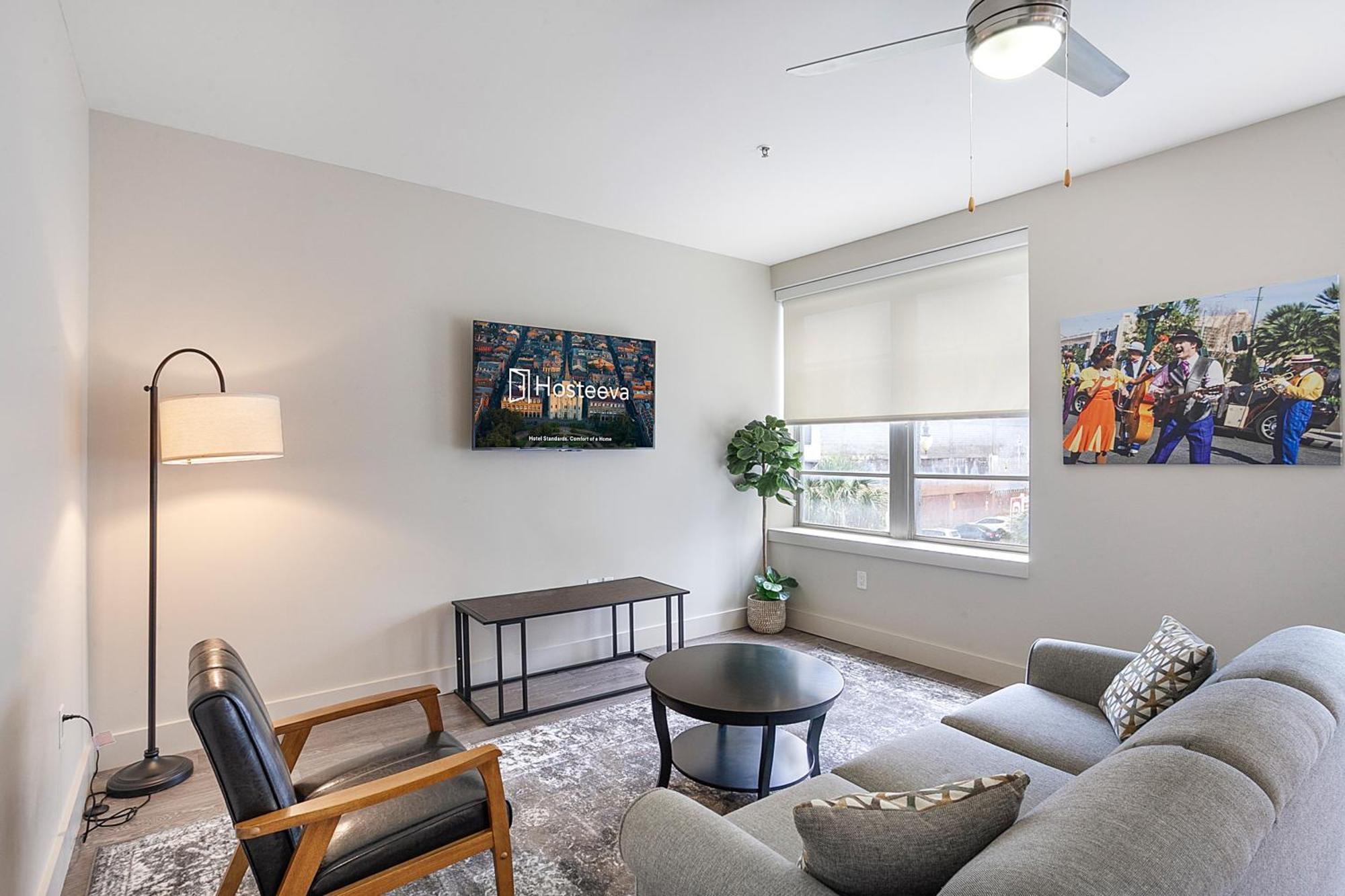 Upscale Condos And Penthouses Close To Canal And Bourbon St ニューオーリンズ エクステリア 写真