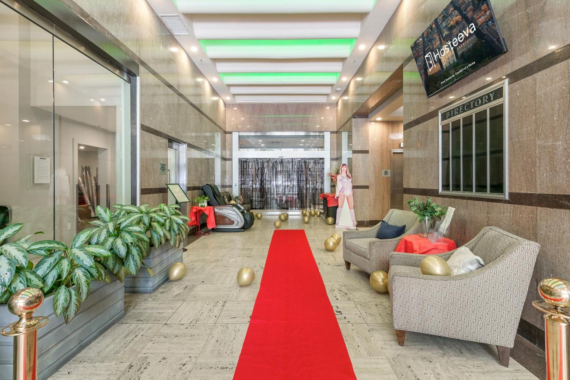 Upscale Condos And Penthouses Close To Canal And Bourbon St ニューオーリンズ エクステリア 写真