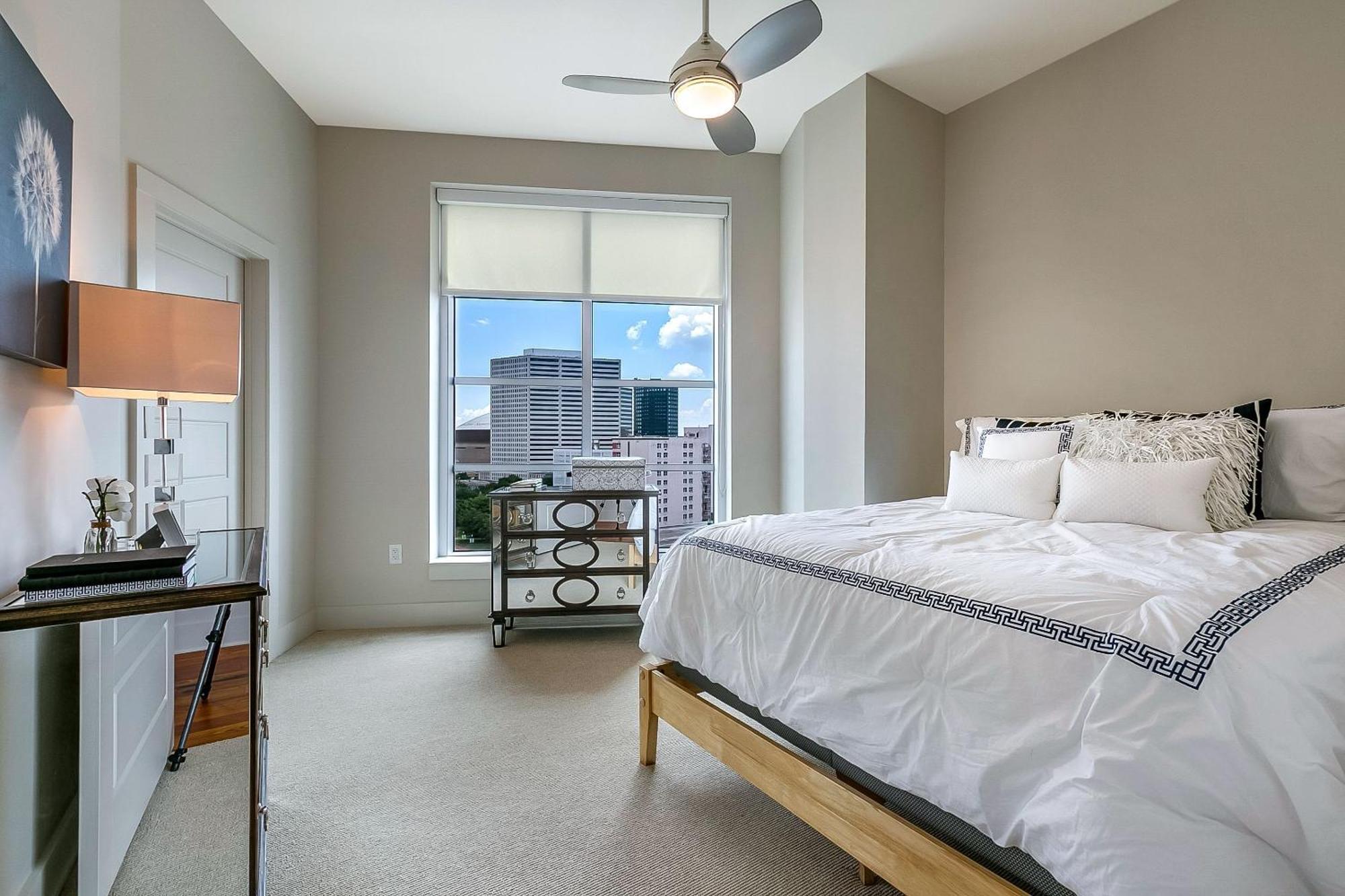Upscale Condos And Penthouses Close To Canal And Bourbon St ニューオーリンズ エクステリア 写真